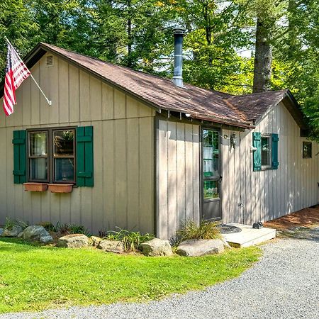 Lake Pleasant Cabin On 3 Acres With Kayaks And Beach! Eksteriør billede