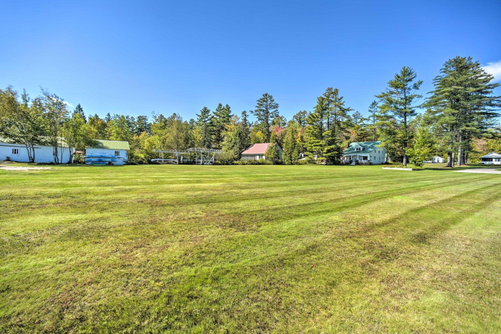 Lake Pleasant Cabin On 3 Acres With Kayaks And Beach! Eksteriør billede