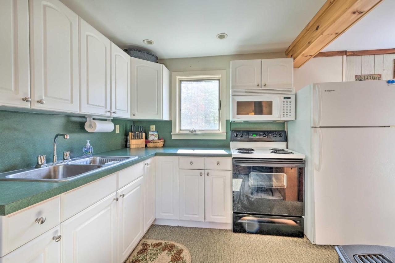 Lake Pleasant Cabin On 3 Acres With Kayaks And Beach! Eksteriør billede